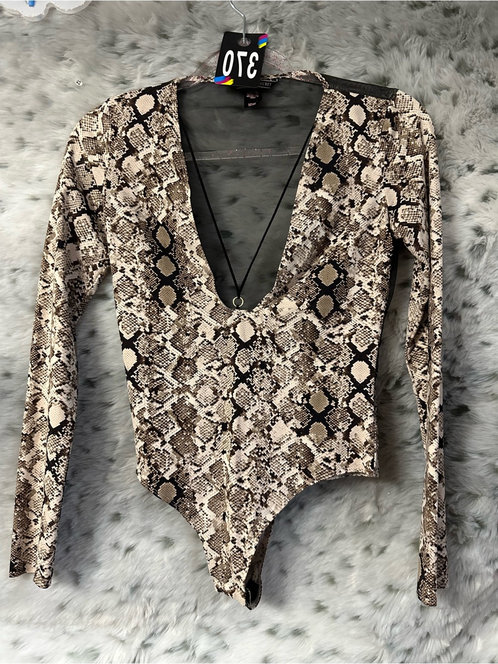 Victoria's Secret Snake Print Long-Sleeve Plunge Bodysuit sz small